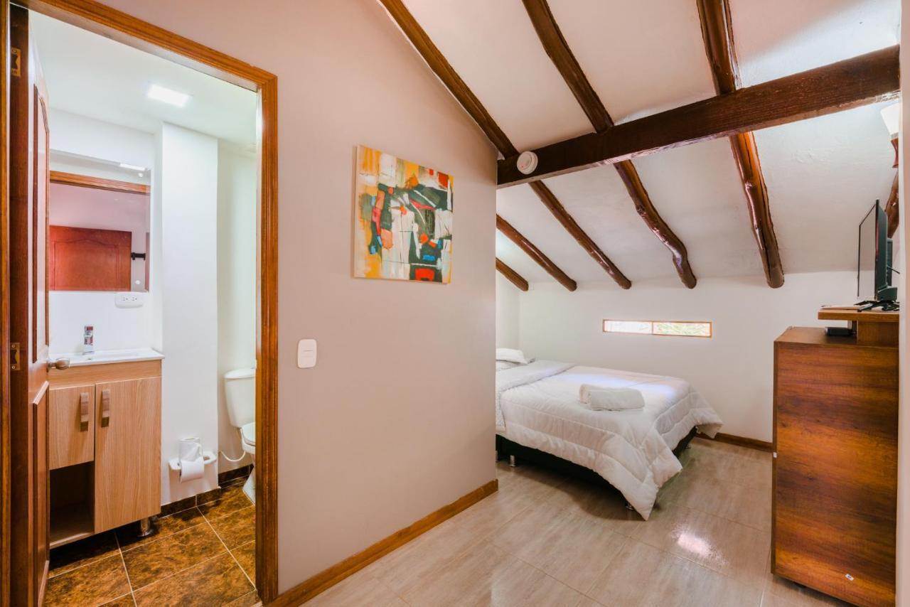 Hostal Dona Eliza Богота Экстерьер фото