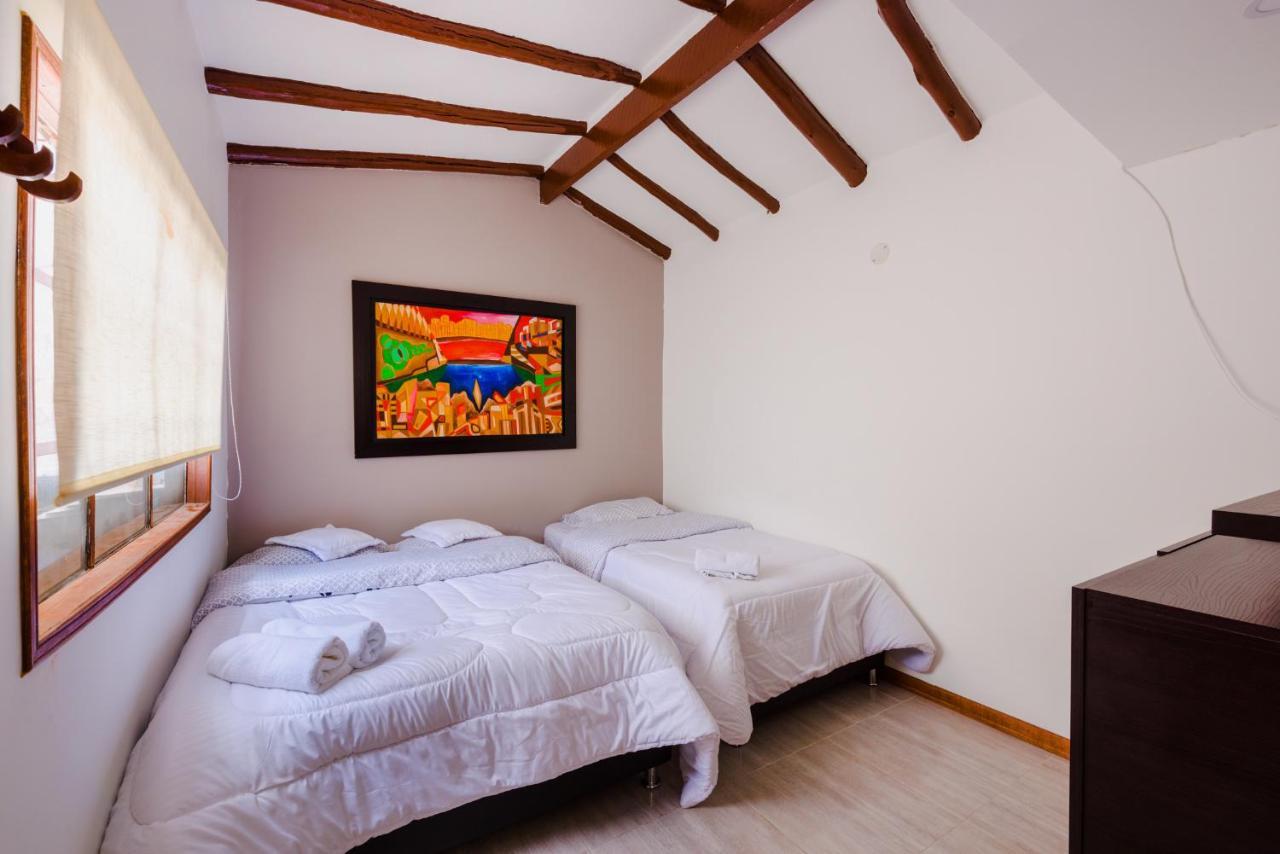 Hostal Dona Eliza Богота Экстерьер фото