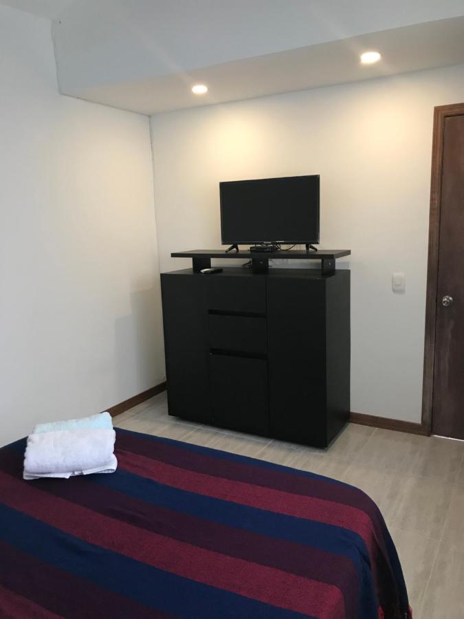 Hostal Dona Eliza Богота Экстерьер фото