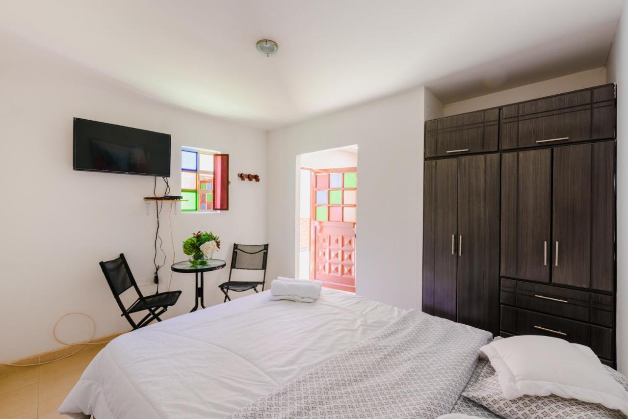 Hostal Dona Eliza Богота Экстерьер фото