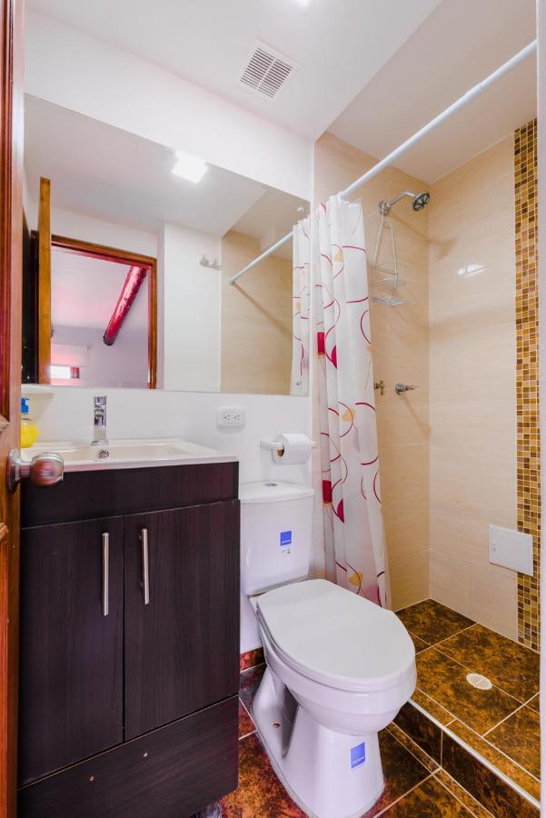 Hostal Dona Eliza Богота Экстерьер фото